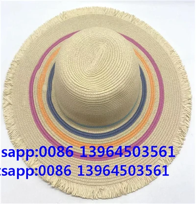 Senhora fofa de chapéu de primavera de verão