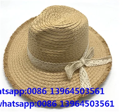 Chapéu de aba grande de praia com fita de renda