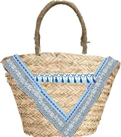Bolsas de palha projetadas para mulheres