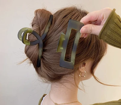 Grampos de cabelo de plástico para mulheres