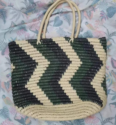Bolsa de praia chique de papel natural tecido à mão