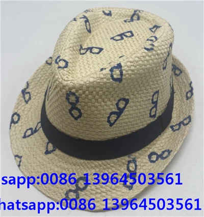 Chapéu Fedora de Palha com Padrão de Impressão