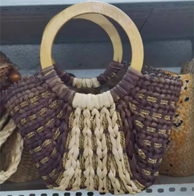 Bolsa de palha de palha de cor de cor escura